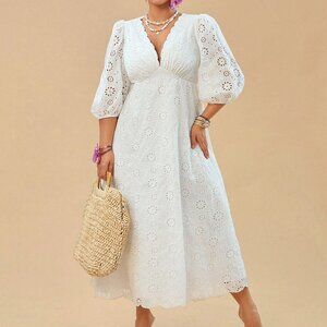 White Elegant Women's Plus Size Holiday Embroidered V-Neck Puff Sleeve Dress